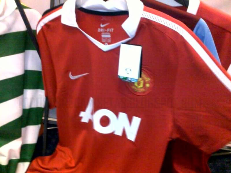 Nuevas equipaciones... ManU11Home