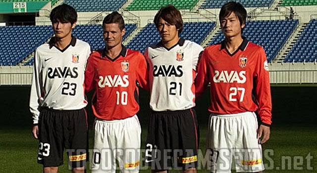 Urawa Red Diamonds - Titular - 2011 Urawaintro