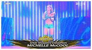 A New Champion... Michelle McCool ! Champ2