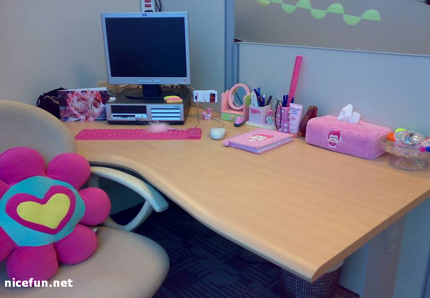 !!!BOYS OFFICE VS GIRLS OFFICE!!! Girlsofficefo1