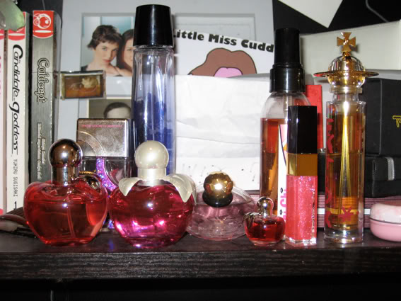 Your Makeup Collection :D - Page 13 Perfumes