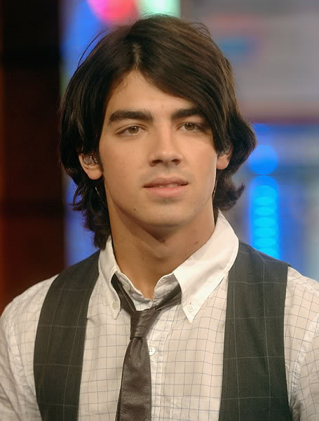 Ảnh của Jonas Brothers nà!!! Trl03