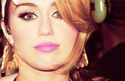 Miley Cyrus / მაილი საირუსი - Page 5 329b399e9e423af49de3067f0c88af54