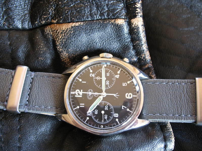Feu de vos montres d'aviateur Cwc042