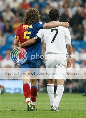 الكلاسيكو قرب  والحرب ولعت .... RealMadridBarcelonaPuyolRaul