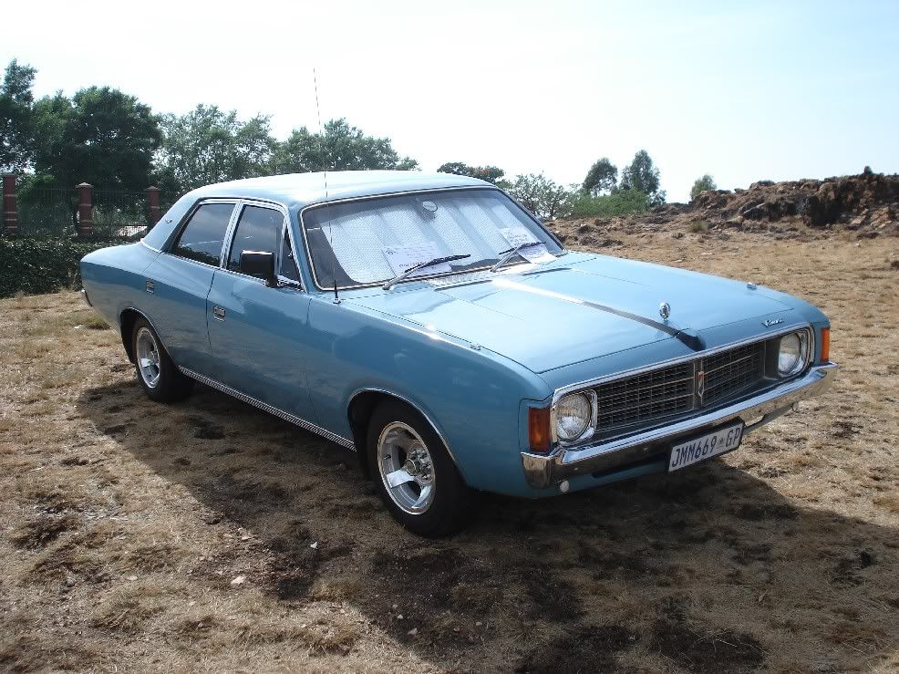 Cars in the Park  - Jo'burg - 19th October 2008 Valiant