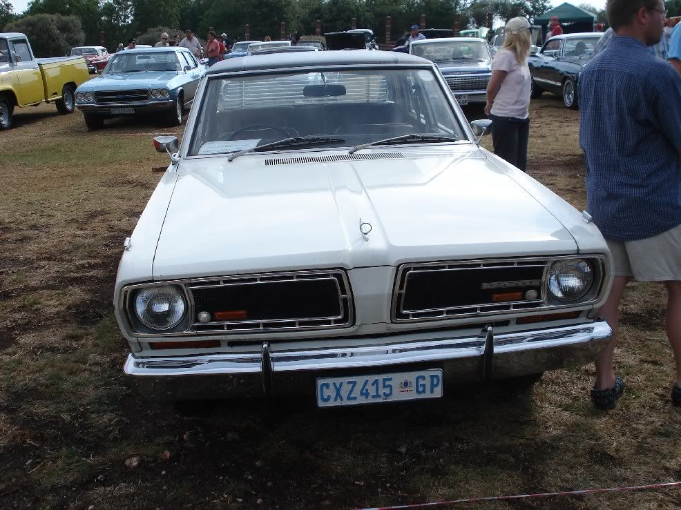 Cars in the Park  - Jo'burg - 19th October 2008 Valiant2