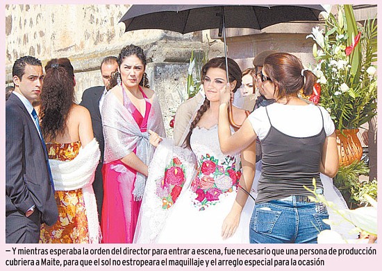 მაიტე პერონი // Maite Perroni  #8 - Page 22 B55f2913e664b55251127bd537be0f3f