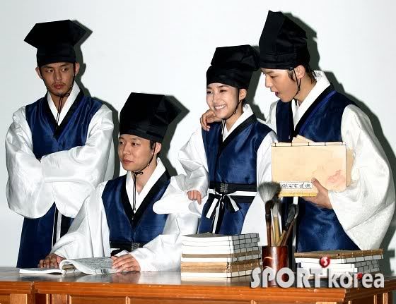 [Pic]  SungKyunKwan Scandal  324143_1279176843_2220