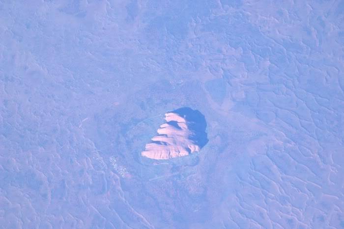 Our mudball from space  Space_clip_image012