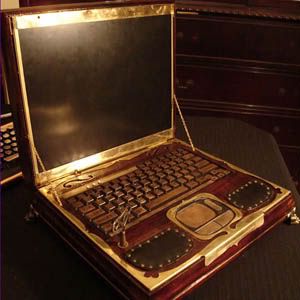 Laptop 'phong cách Napoleon' lạ và độc 11