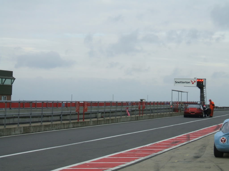 Pictures from the testing at Snetterton LOADS of PICTURES!! DSCF2706