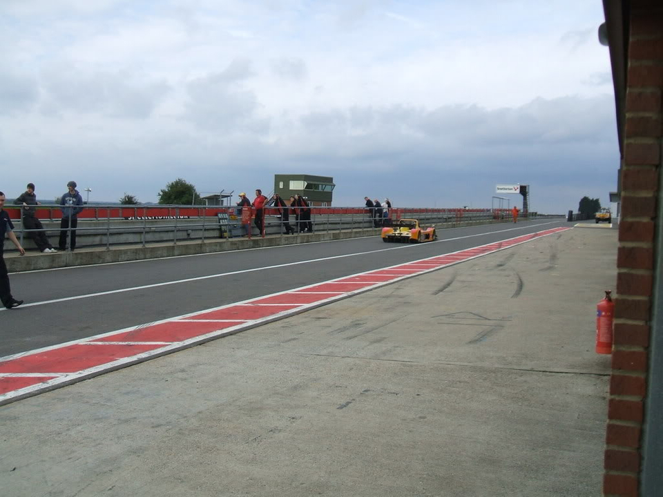 Pictures from the testing at Snetterton LOADS of PICTURES!! DSCF2709