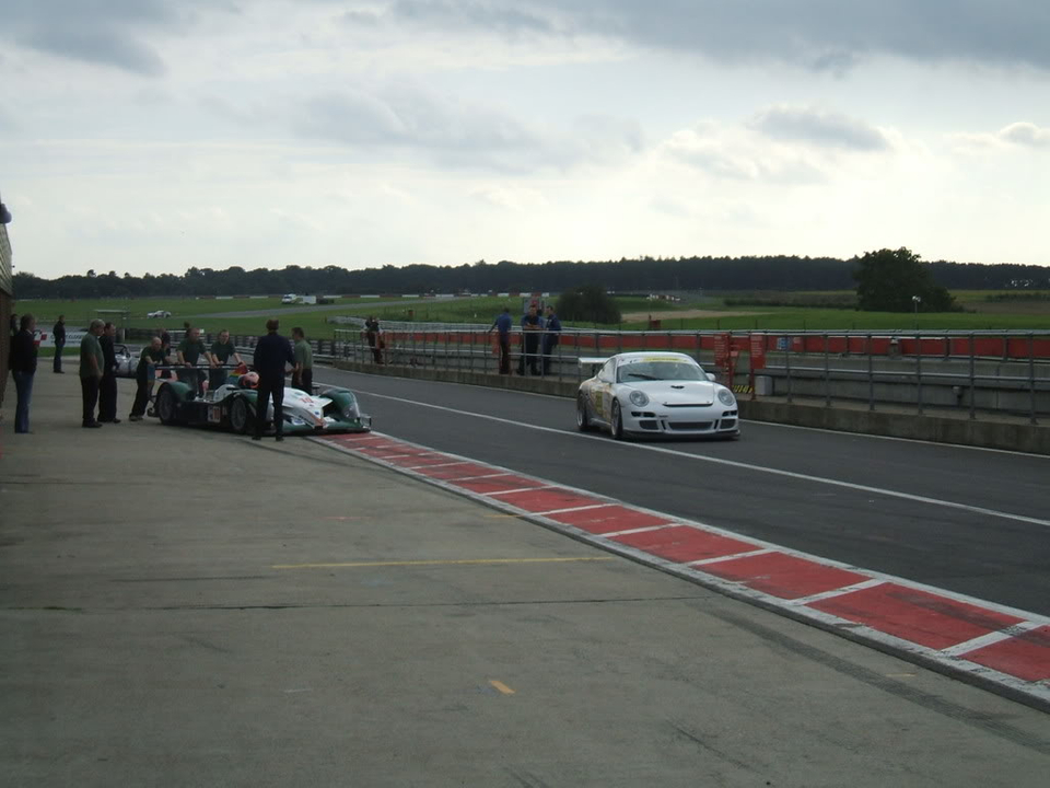 Pictures from the testing at Snetterton LOADS of PICTURES!! DSCF2710