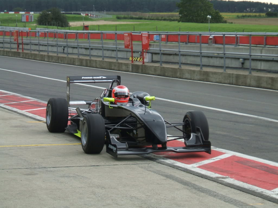 Pictures from the testing at Snetterton LOADS of PICTURES!! DSCF2716