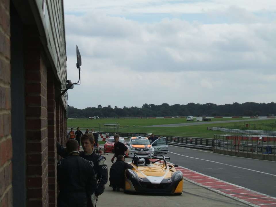 Pictures from the testing at Snetterton LOADS of PICTURES!! DSCF2718