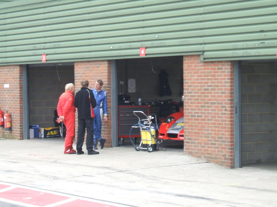 Pictures from the testing at Snetterton LOADS of PICTURES!! DSCF2731