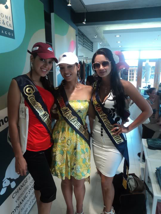 2011 | Miss Ecuador | 180500_183211545053230_100000931584367_424718_1663775_n