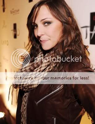 Simple Girl BrianaEvigan27