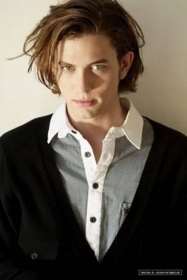 1x04 I don't believe you - Página 3 JacksonRathbone08