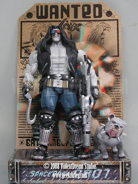 Lobo Toys  Lobo-DCUC--box-inside1