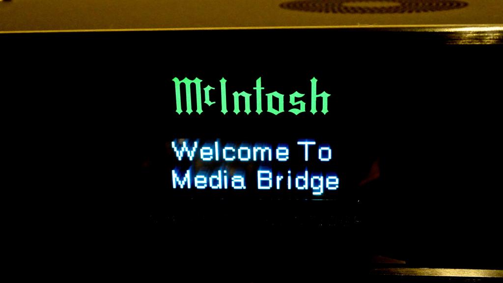 Nuevo McIntosh MB-100 Media Bridge DSC00668_zps8ea5271d