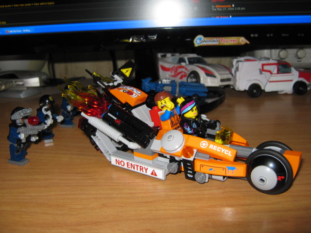 The Lego Movie Super Cycle Chase set review TLMSCC_Bag1_zpsc5f33fee