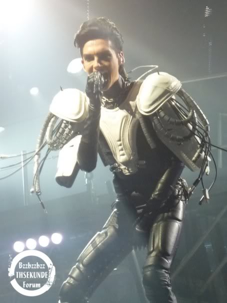 All About "Welcome to Humanoid City" Tour Post Here!!! Bzz38