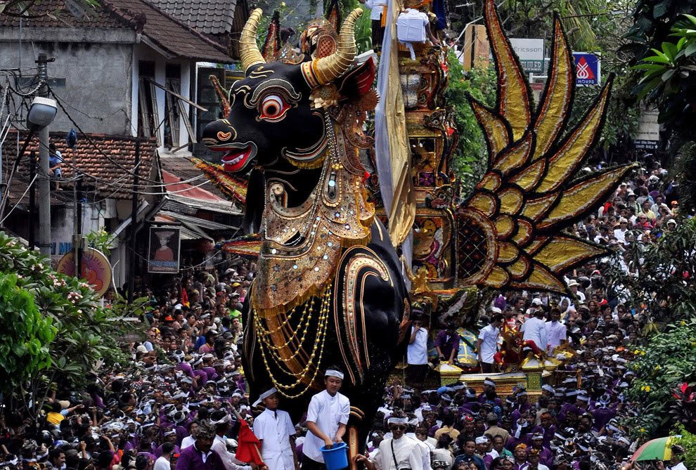 Upacara Ngaben di Bali Upacarangaben2