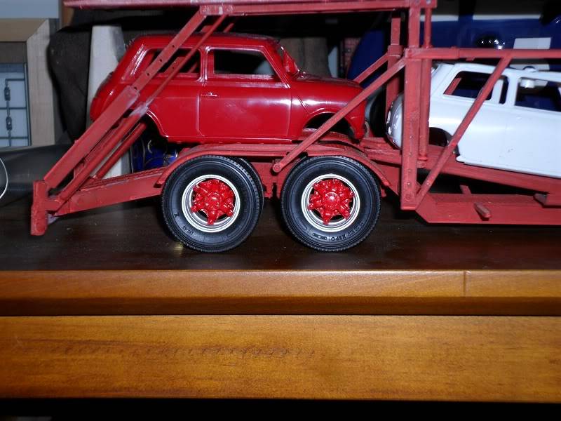 Italeri Volvo VN780 and car carrier trailer Twheels