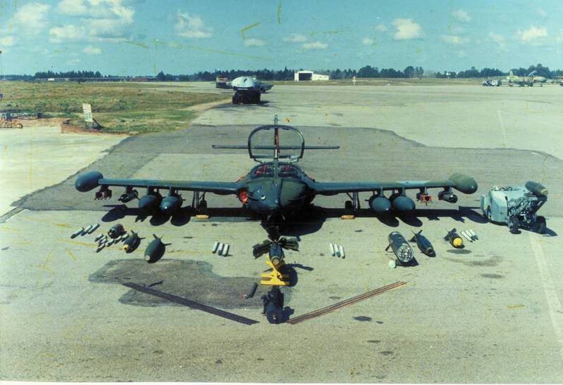 FUERZA AÉREA DE PERÚ - Página 20 A37ok