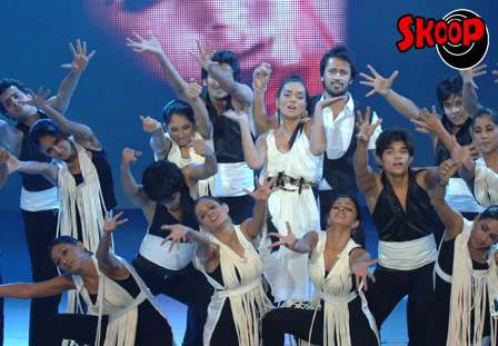 Lux style awards 2007 Atif20and20Aminas20Finale