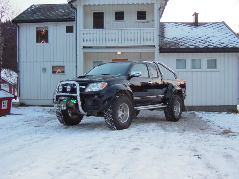 Tomera - 06' Toyota Hilux AT37'' by Arctic Trucks DSCF2396