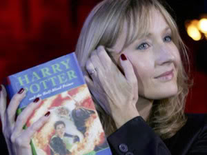 J.K. Rowling 00352393