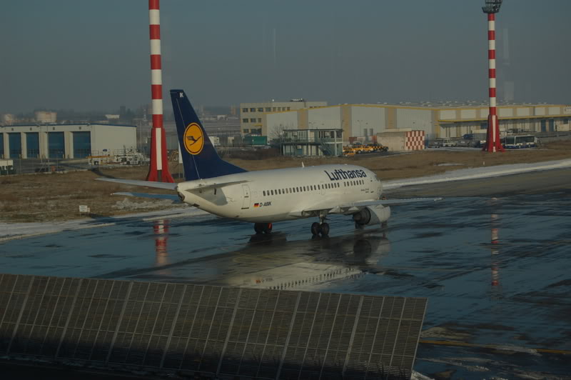 Aeroportul Bucuresti (Henri Coanda / Otopeni) - Ianuarie 2009 7LufthansaD-ABIKBoeing737-500