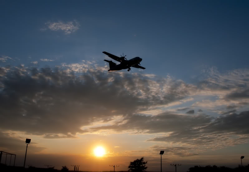 Aeroportul Bucuresti (Henri Coanda/Otopeni) - Iunie 2010 OTP265p