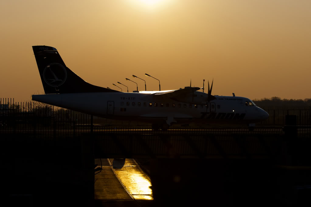 Aeroportul Bucuresti ( Henri Coanda / Otopeni ) - Aprilie 2012 - Pagina 2 OTP162p