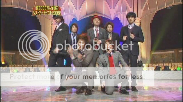 [Musekinin Hero] 2008.12.16 Best Artists 2008 Vlcsnap-252909