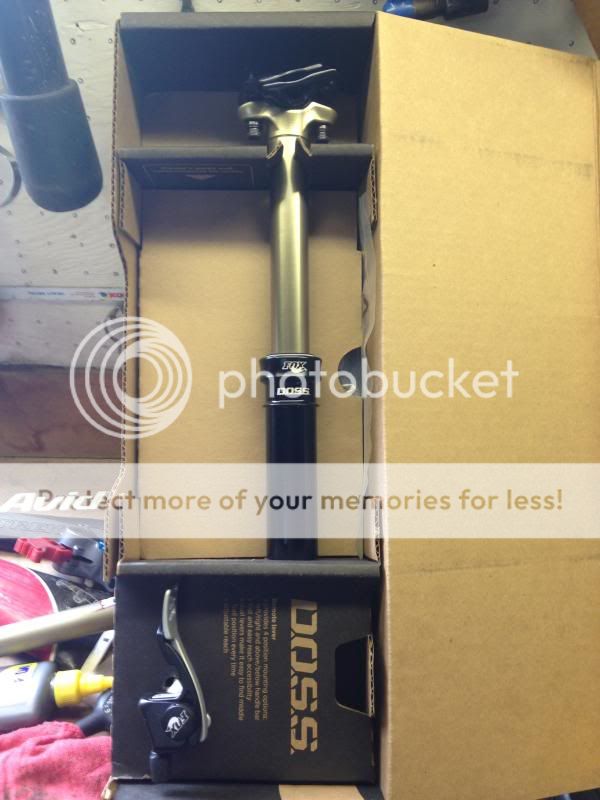 BNIB Fox DOSS adj seatpost IMG_1190_zps173926e3