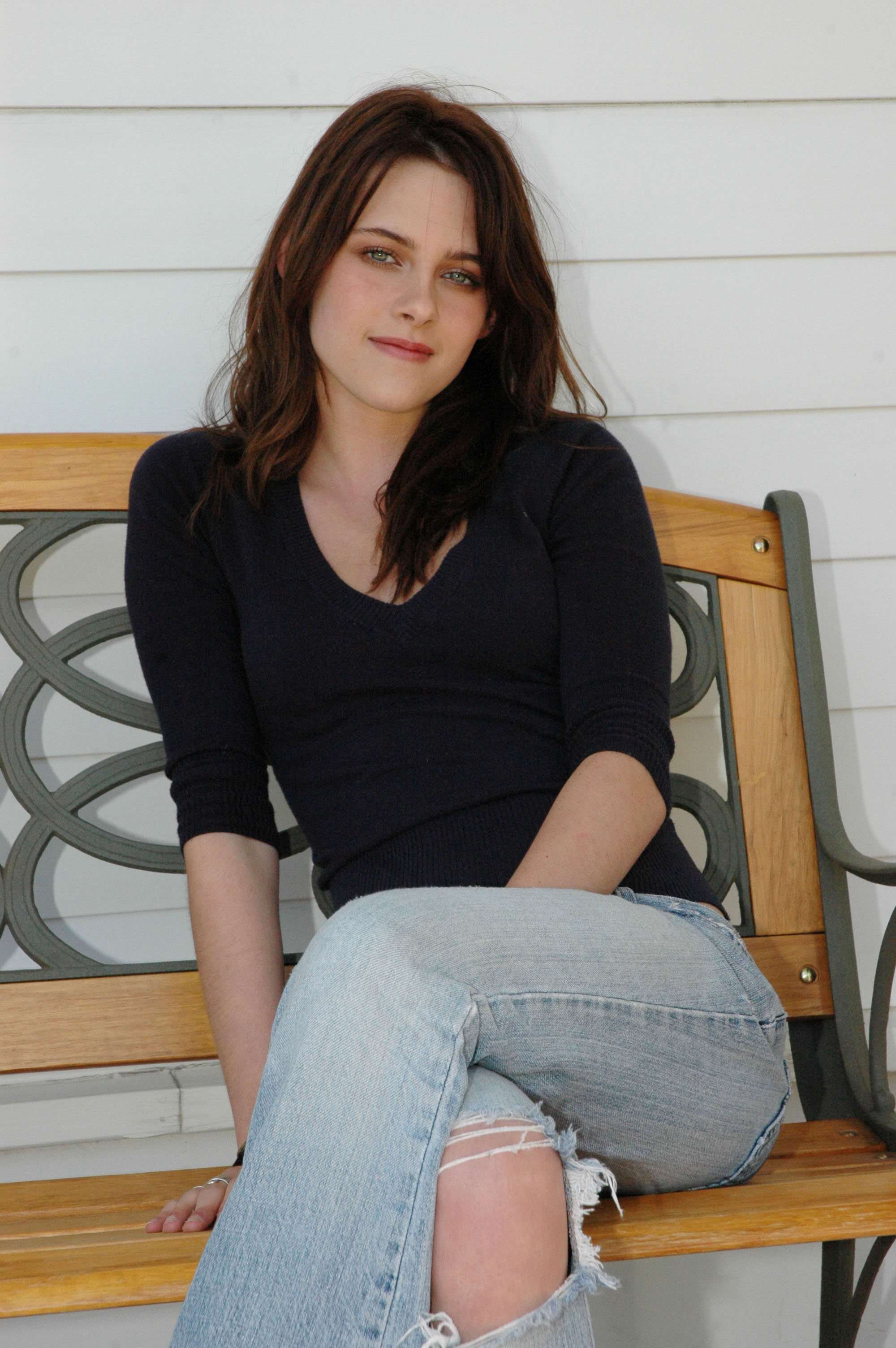 Kristen Stewart - Imagenes/Videos de Paparazzi / Estudio/ Eventos etc. - Página 5 Kstewartfans-Zathura-9901