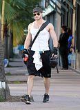 Kellan Lutz - Imagenes/Videos de Paparazzi / Estudio/ Eventos etc. - Página 14 Th_twilightxchange-kellan2