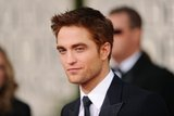 Golden Globes 2011 Th_pattinsonlife-gg003