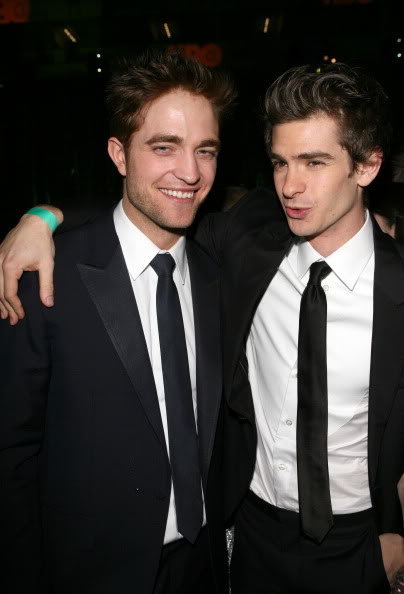 17-ENERO- OMG Robert Pattinson en los Globos de Oro!! *ACTUALIZADO* Pattinsonlife-ra21