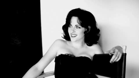 2011: VOGUE Kstewartfans033