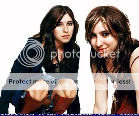 The Veronicas 819