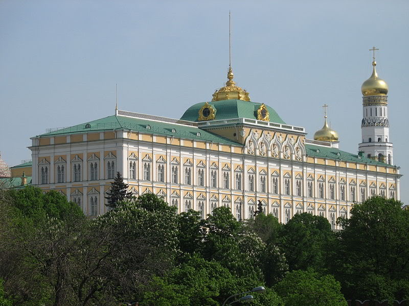 Los palacios de los Romanovs - Página 7 800px-Grand_Kremlin_Palace