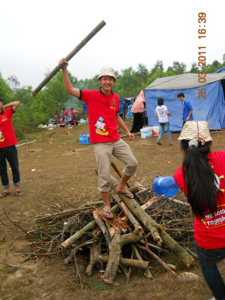 ẢNH TRẠI 26/3/2011 - HÀNH QUÂN VỀ NGUỒN - THPT HÒA VANG [TRỌN BỘ] DSCN0433