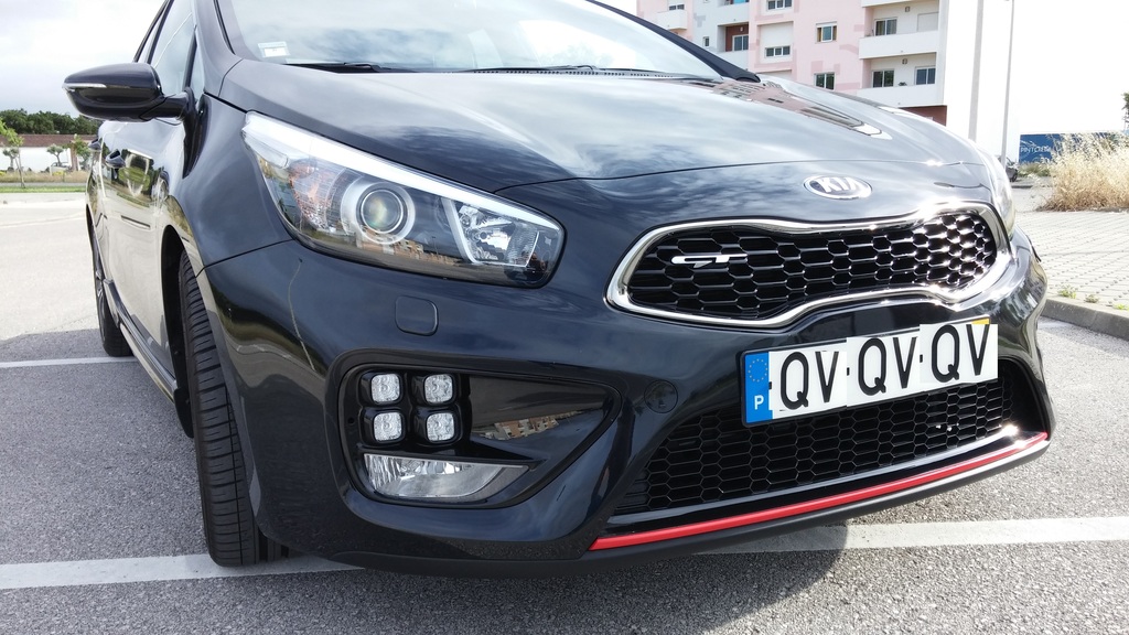 Kia Cee'd GT TOP  5 door Black Pearl - QV - Página 2 6_zpsq3j0kwhn