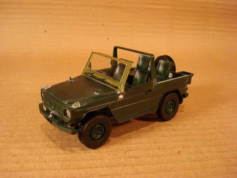 Jeep Mercedes Benz 250 GD del Ejercito Argentino MB001