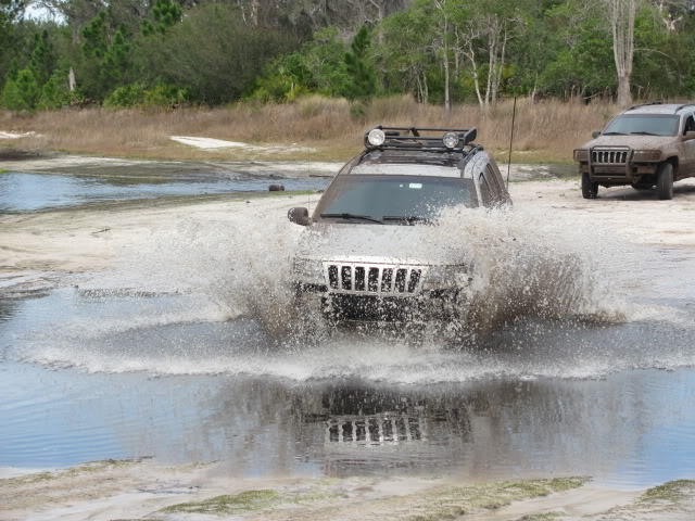 Just another Grand Cherokee ForumRunner_20120225_232717